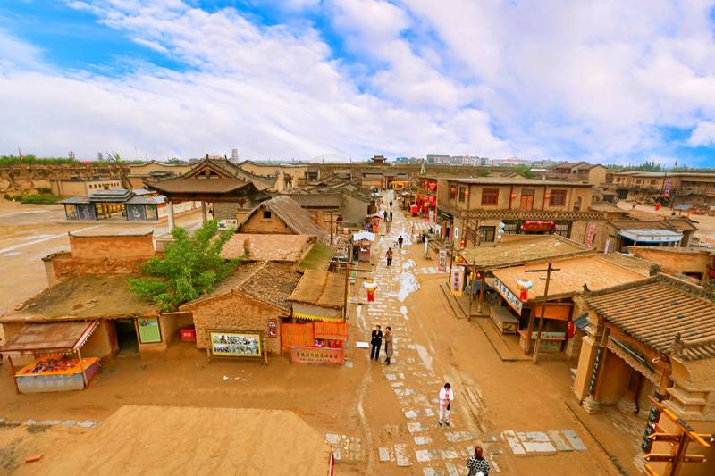 陝西旅遊博主帶您玩轉神奇寧夏 走進鎮北堡西部影視城_銀川