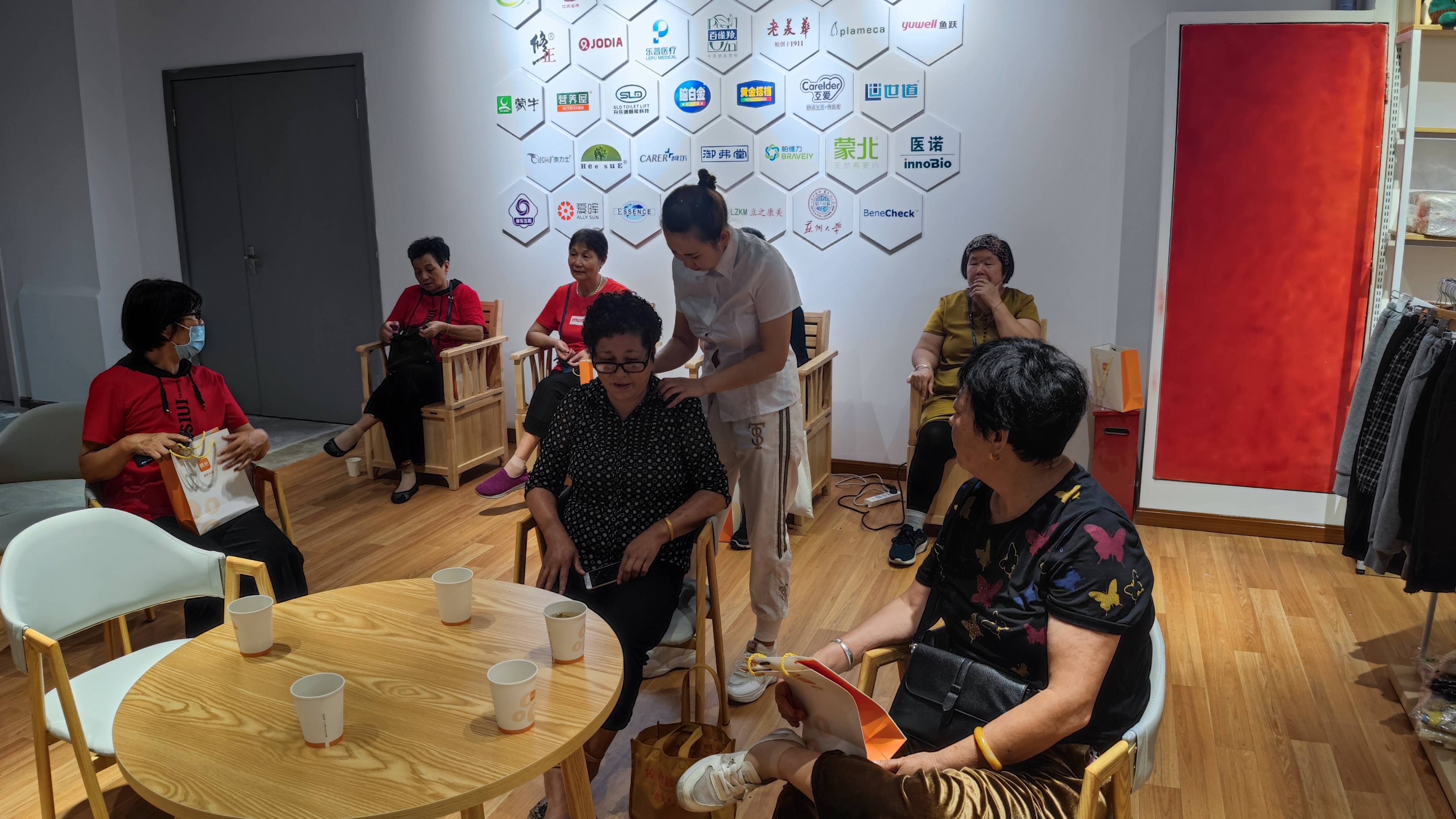偶爸养老落地上海全新的养老模式一站式综合养老服务中心