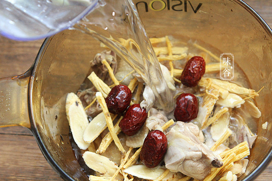 党参|天凉了，女人再忙也要多喝“四宝汤”，手脚不冷，美美过秋天