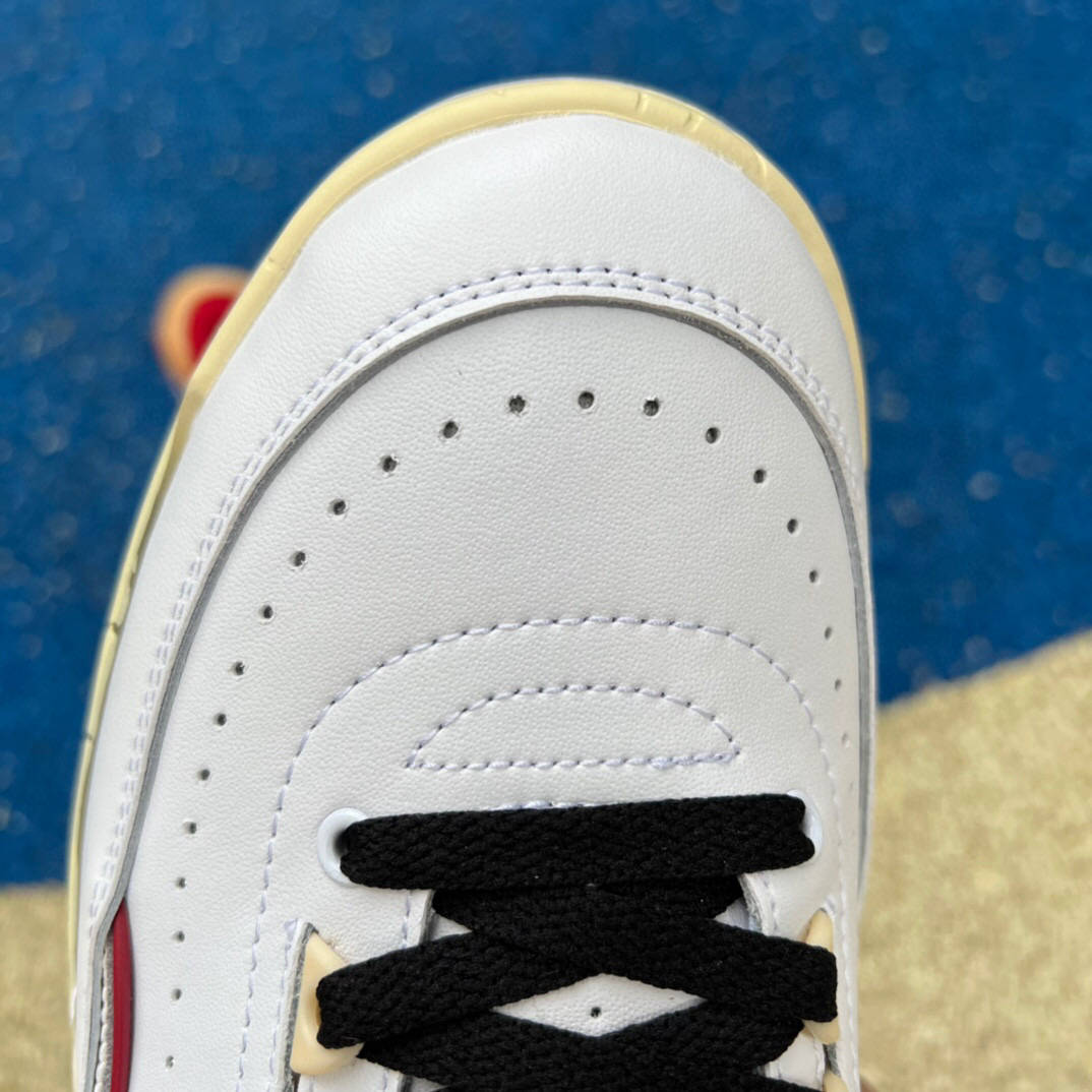 Low 乔丹二代联名 OFF-WHITE x Air Jordan 2 Low SP 黑白红解构篮球鞋测评