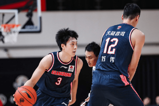 广东|CBA不可思议一幕！广东赢球排名却连跌3位 杜锋这下看不懂了吧