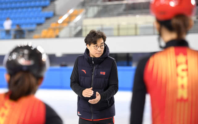 短道速滑世界杯:金善台任中国短道速滑队主教练