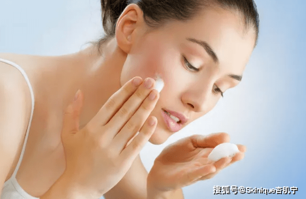 什么过度清洁=慢性毁容，如何正确洗脸？