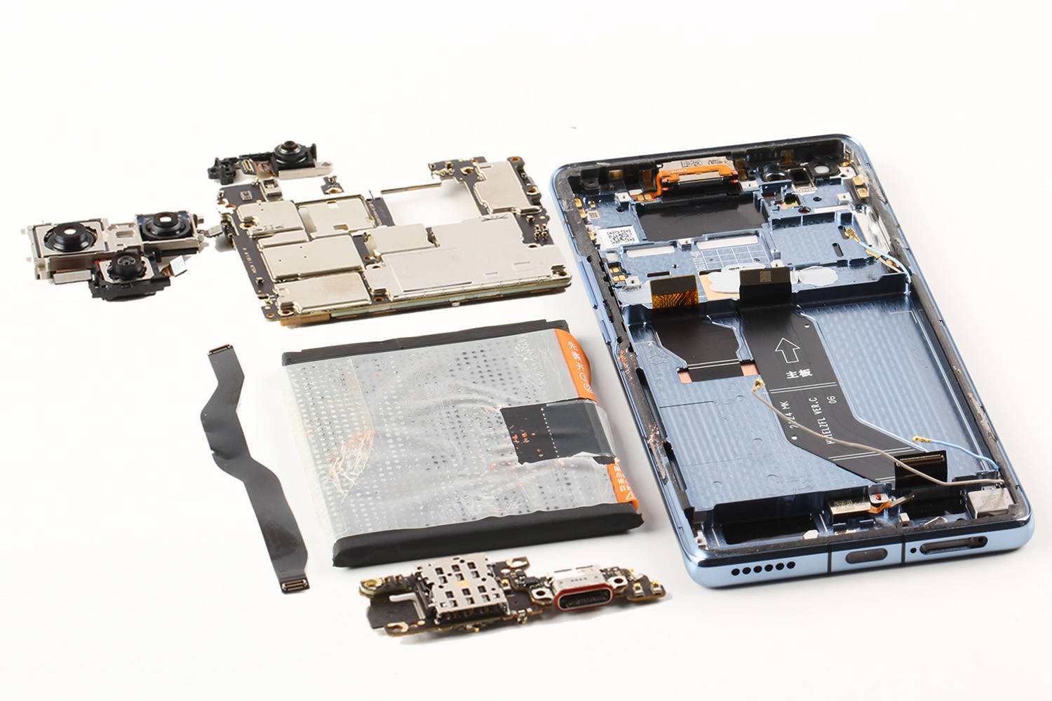 e拆解:荣耀 magic 3为弥补摄像头过多,在主板上增加金属补强