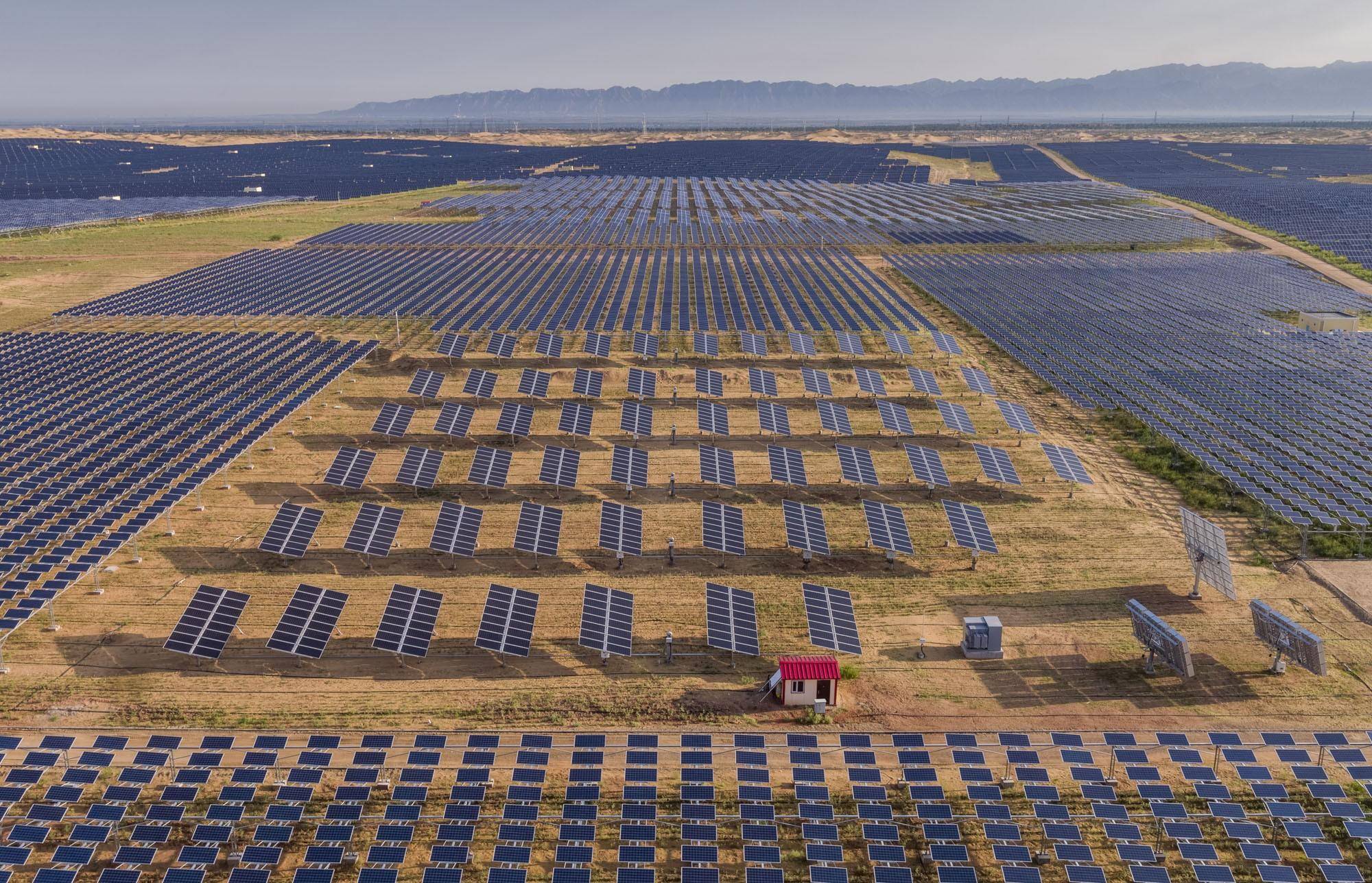 【熙晟能源】我国单体规模最大光伏治沙项目开工 创新生态综合治理