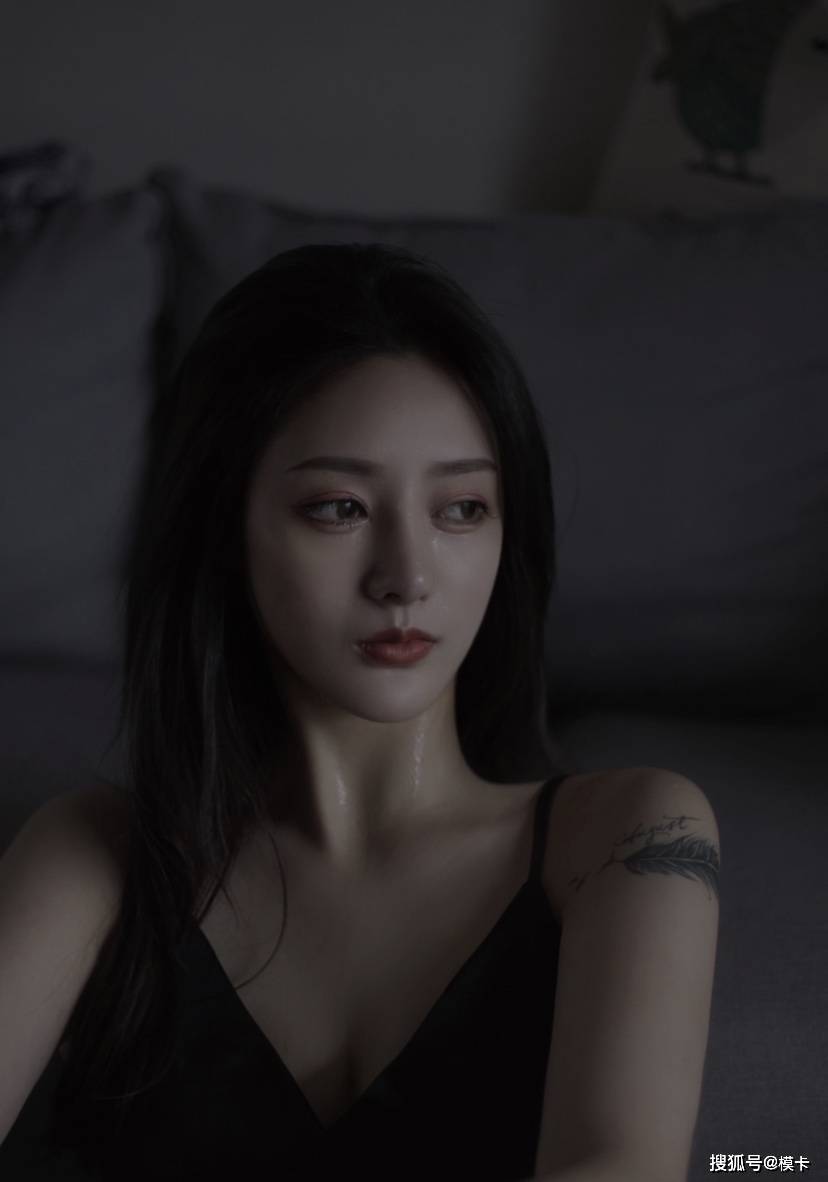 通告 模卡 推荐艺人：LXll