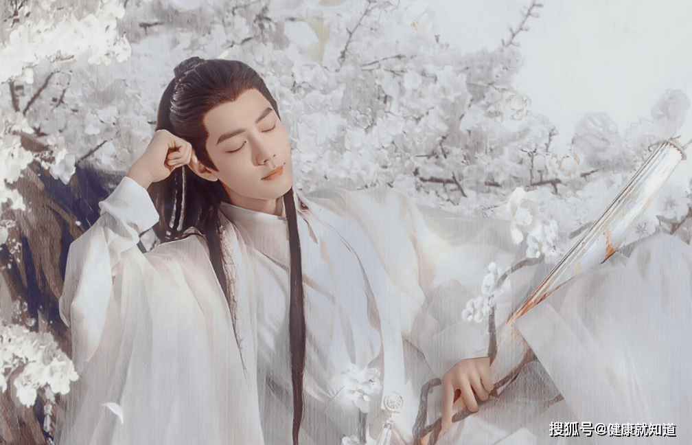 台本|《玉骨遥》发布遥相望海报，肖战古装仙气飘飘，任敏好甜