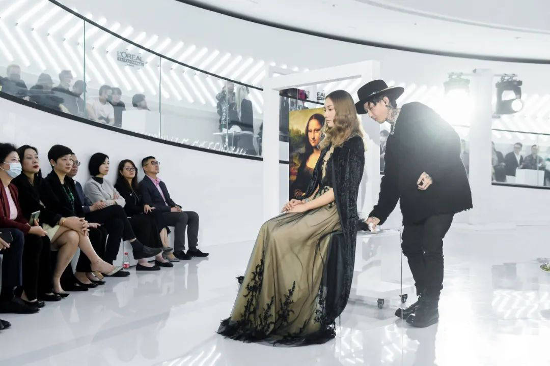 溶液 美业“奥斯卡”冠军夜，时尚风向标，震撼来袭