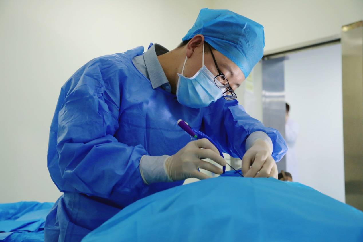 肿瘤|西安交大一附院东院区胸外科成功开展东院首例肺结节微波消融术