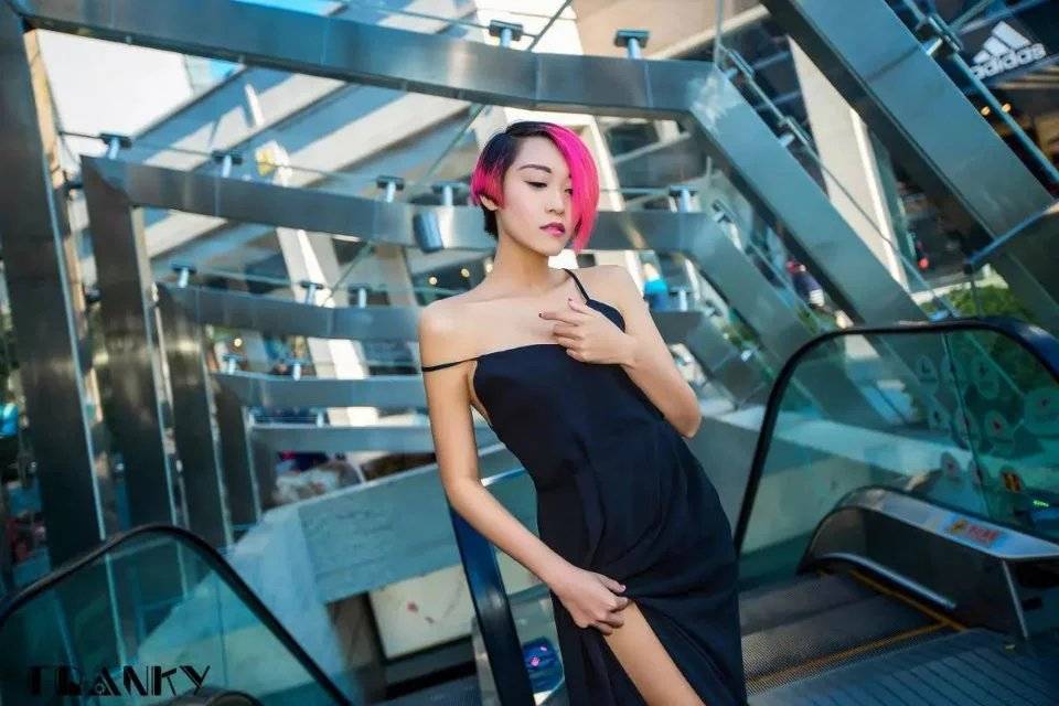 套装 杨芳芳：自律的女生是最美的健康