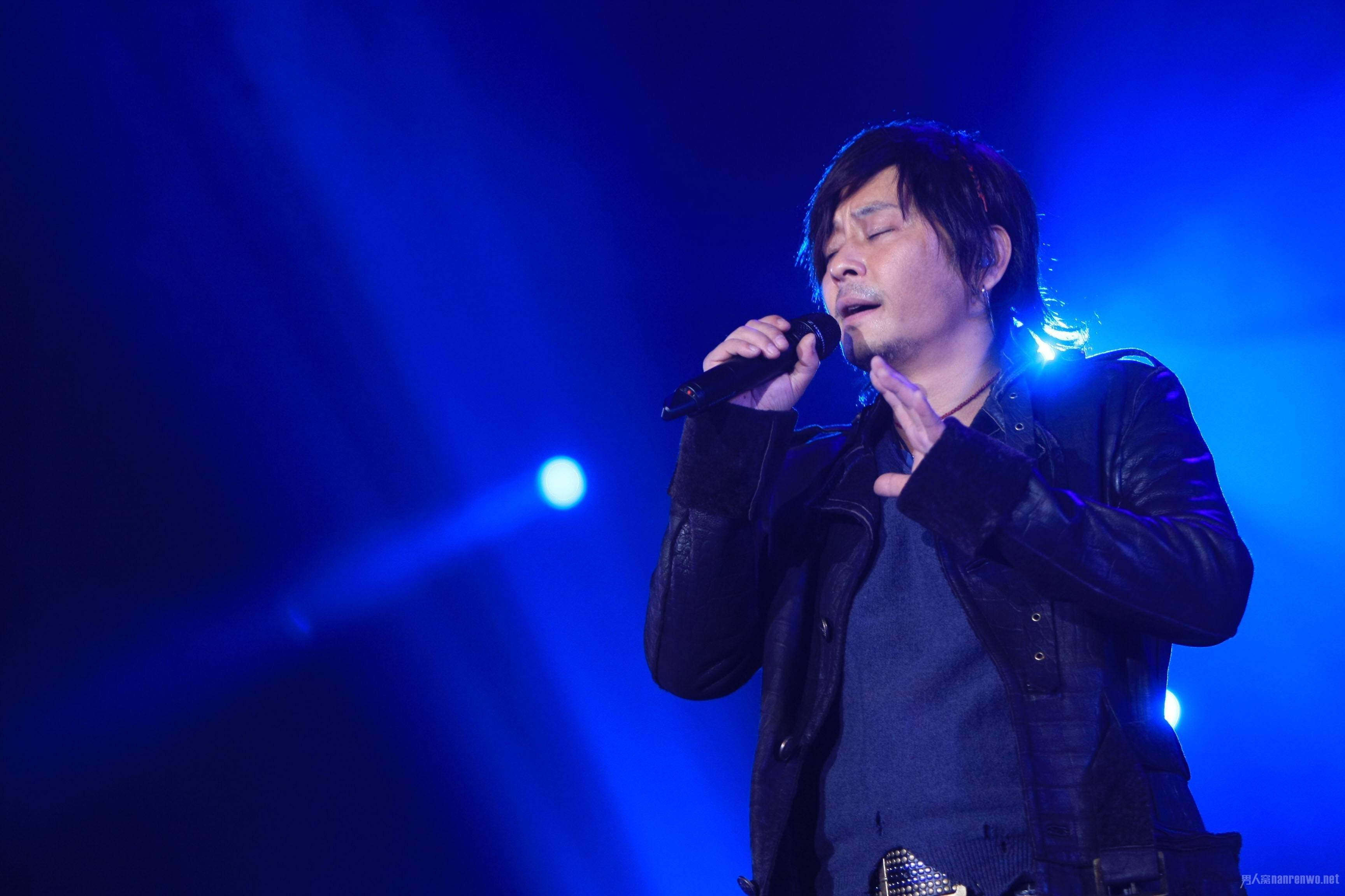 王杰:"一场游戏一场梦",原来是唱给前妻的歌_妻子