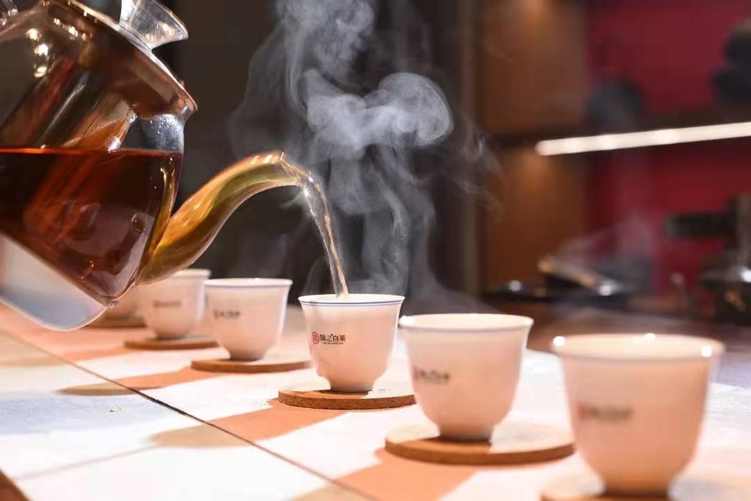 人间|人间虽劳碌，杯茶不可少