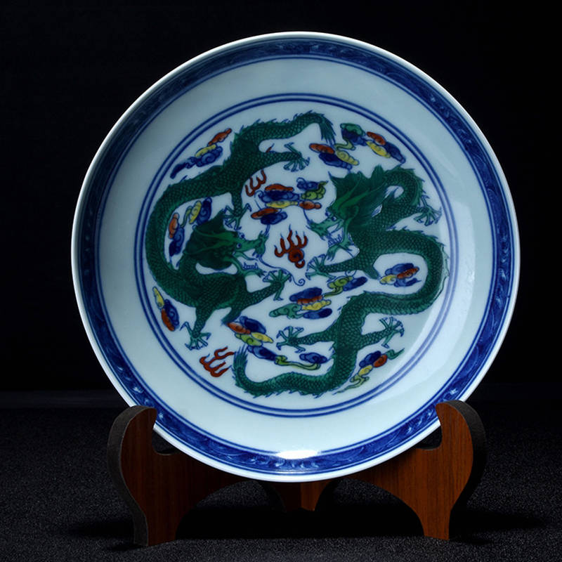 景德镇高级工艺美术师陈海清老师青花斗彩双龙戏珠赏盘
