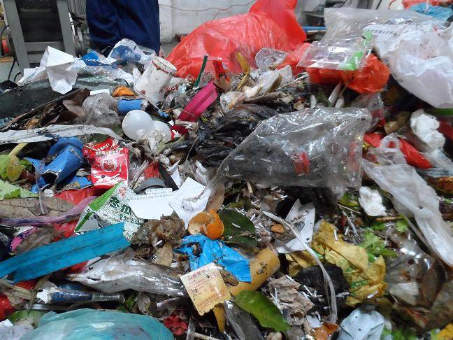 生活垃圾的分类和破碎处理设备选型