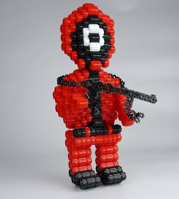 动手动脑,668个瓶盖拼装起来的红衣人,yyds