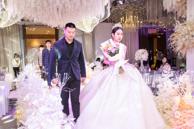 晚宴|11月27日万人热恋全城嗨第二站——世纪缘婚礼艺术中心 圆满落幕!