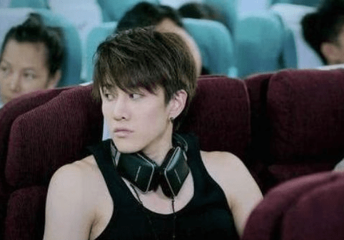 男星|以为是小鲜肉，其实已经当爹的四位男星，真是太会隐藏了