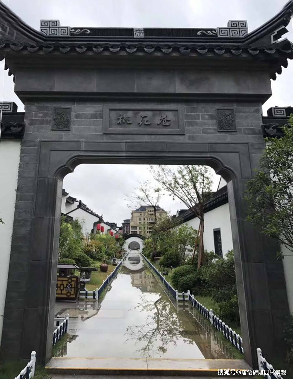 农村仿古青砖门楼