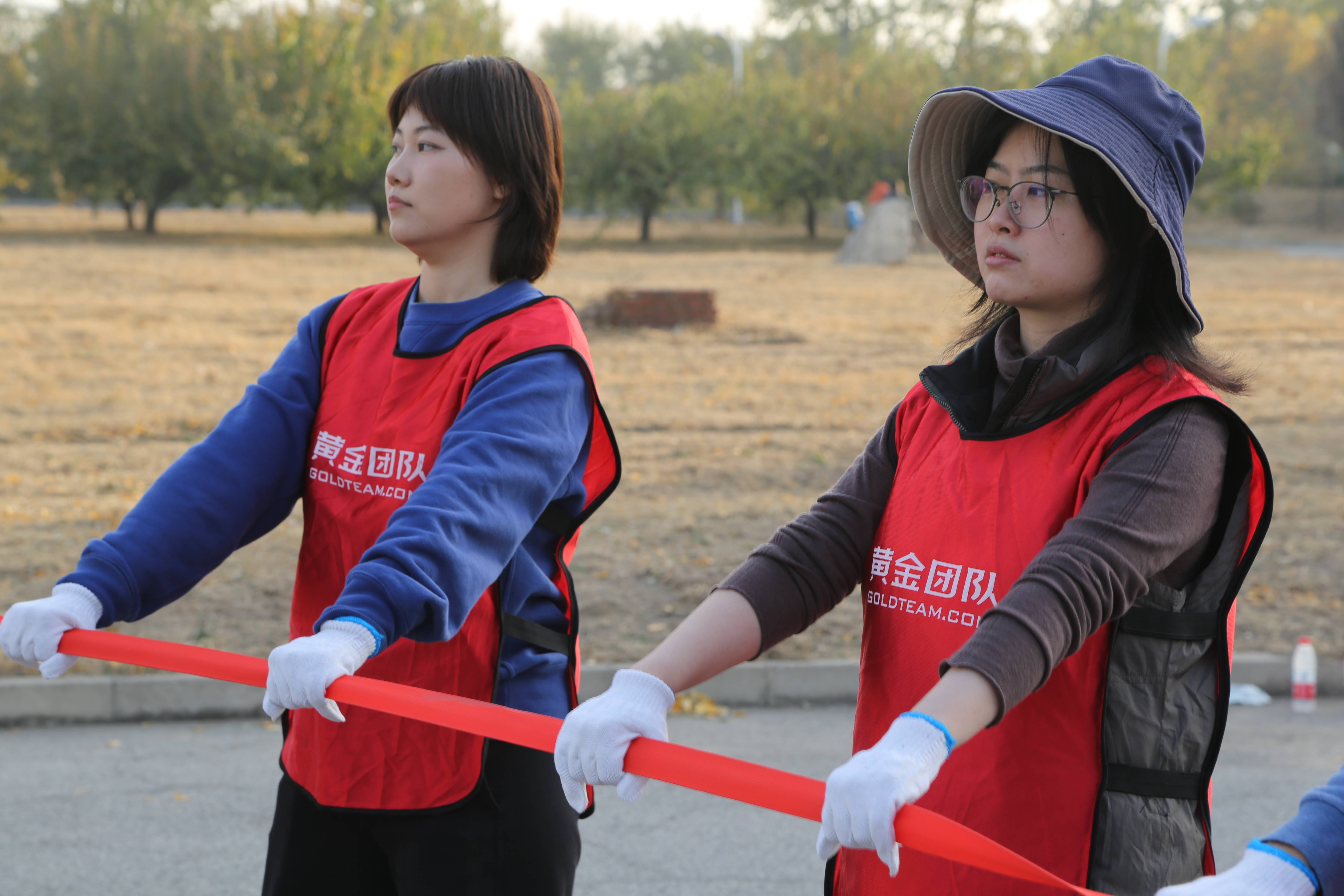 拓展团建活动之动力圈绳