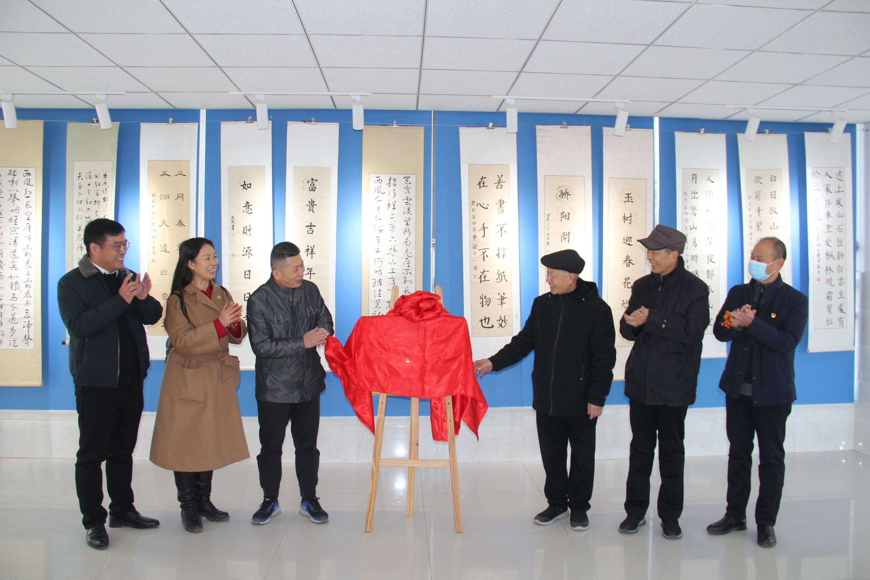 作品展|热烈祝贺二七区凤鸣路小学顺利通过“河南省书法教育实验学校”评估验收