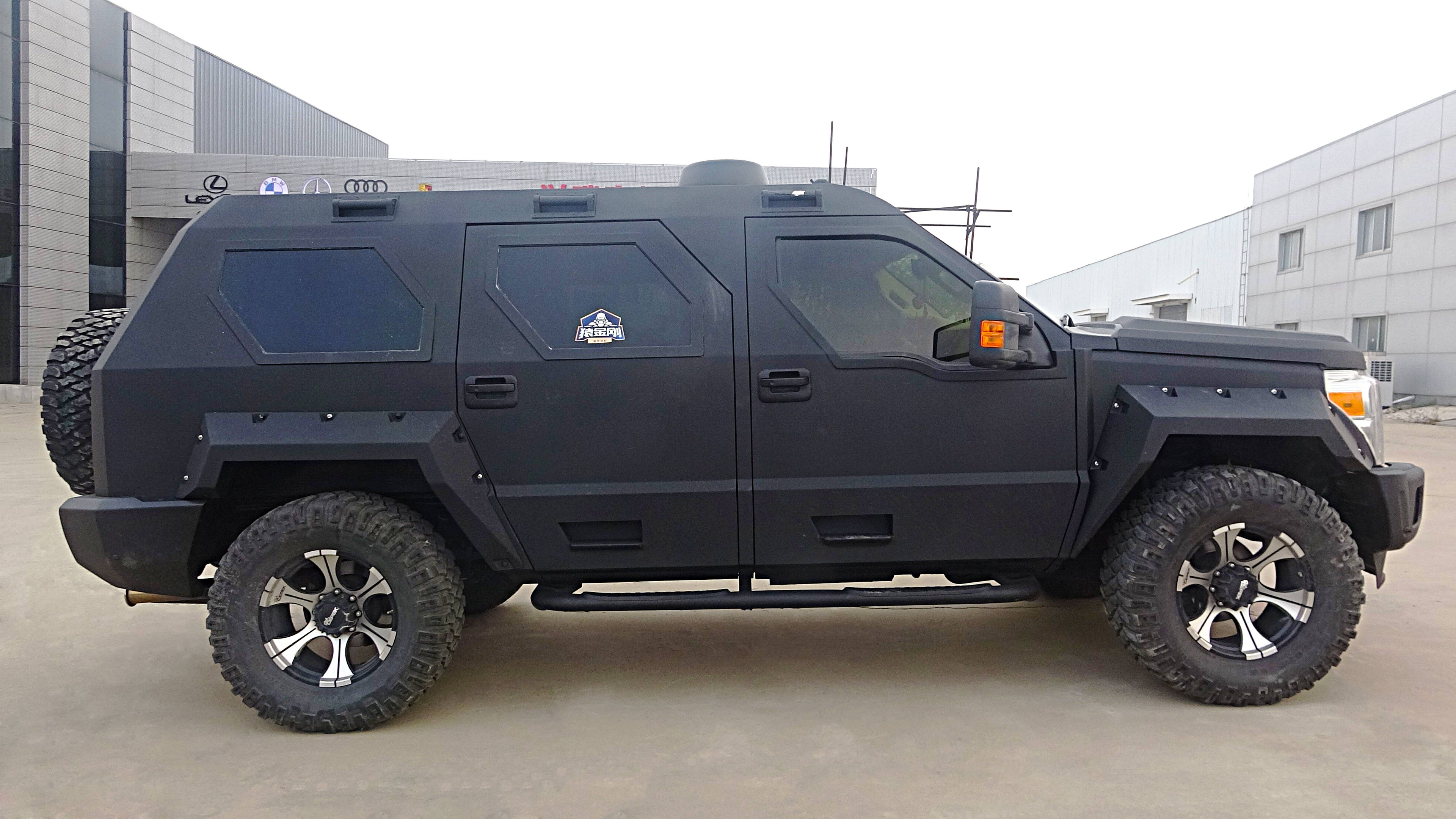 硬派越野车乔治巴顿升级猿金刚防爆装甲漆变战车_搜狐汽车_搜狐网