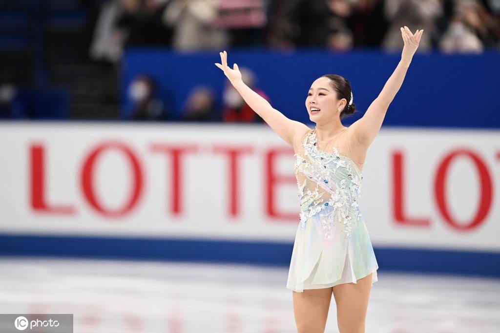 全日花樣滑冰錦標賽女子短節目坂本花織排名第一