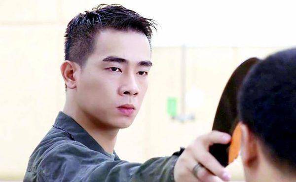 杨坤|陈小春直播带货销售额仅5000元，商家：我花了51万请的他，退钱！