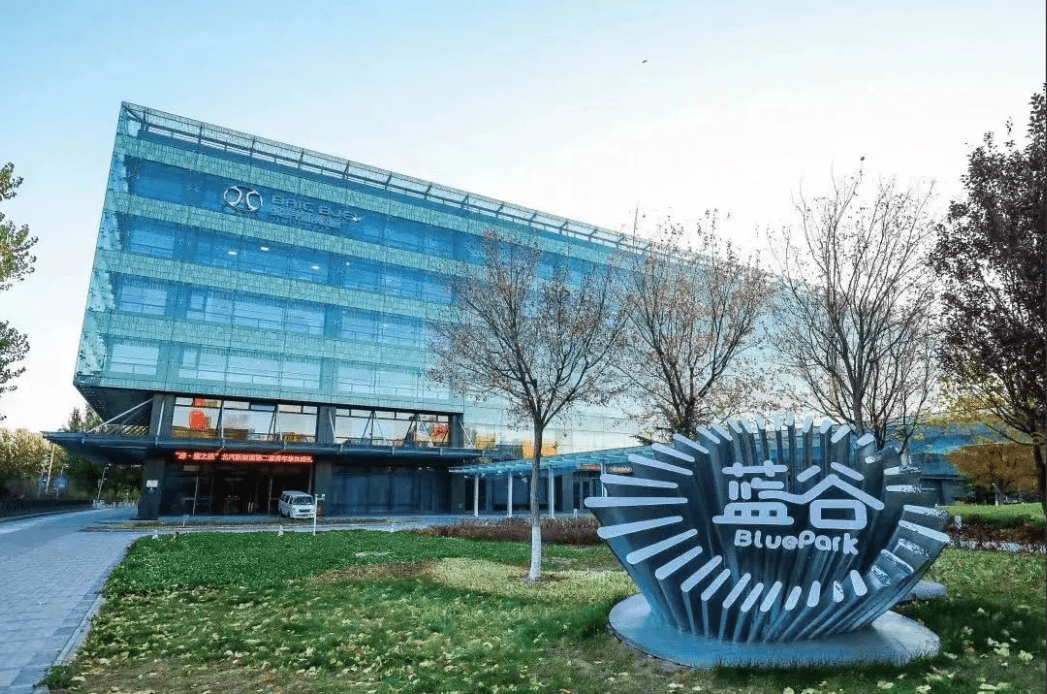 极狐阿尔法s华为hi版交付延迟惹争议,北汽蓝谷还值得期待吗