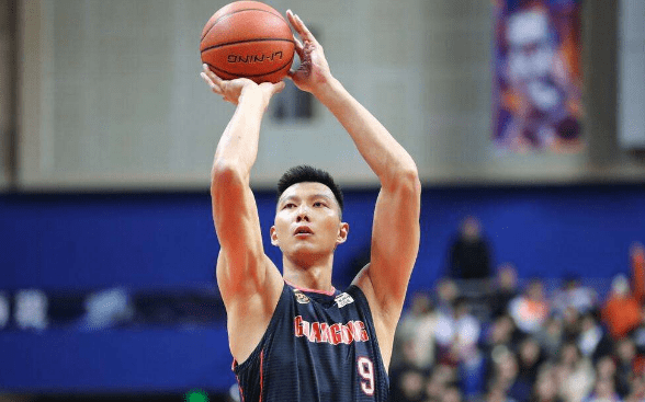 CBA|17分钟狂砍26分！那个熟悉的阿联回来了 单节17分无懈可击