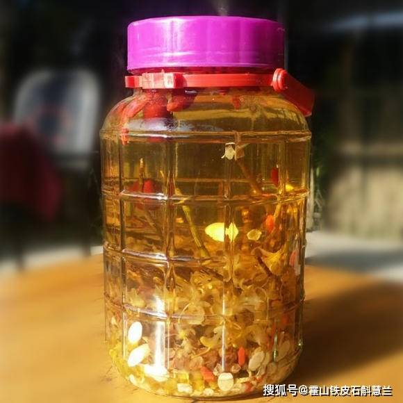 霍山石斛泡酒喝居然作用这么多