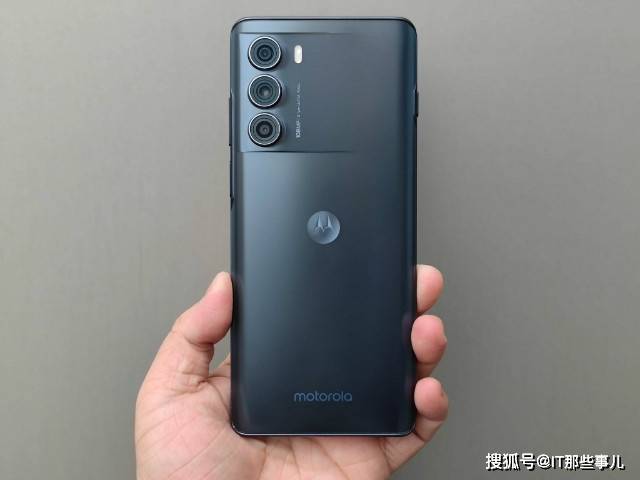 仅2399元 12G内存和骁龙888 Plus 值得入手的性能旗舰