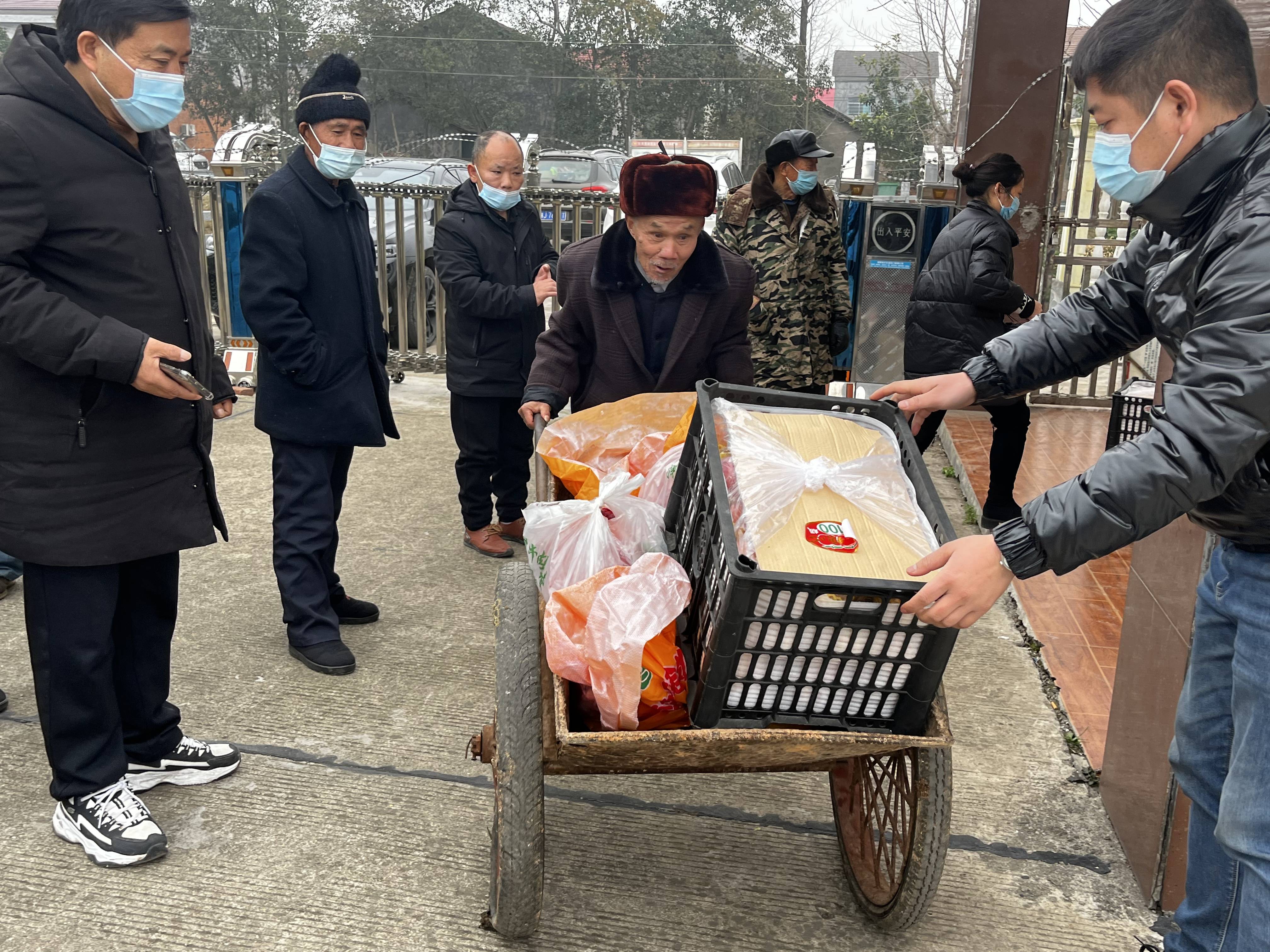 玫瑰种植基地,协恩塑料厂,永镇村美丽乡村建设和杨家湖项目建设情况