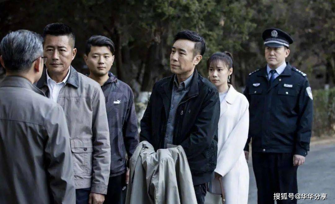 因为|当年人民的名义开拍，陆毅嫌片酬太低，陆毅说80个演员，片酬仅仅花费了2000W