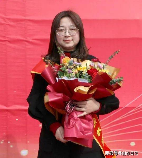 西平高中举行2022年春期开学典礼暨表彰大会