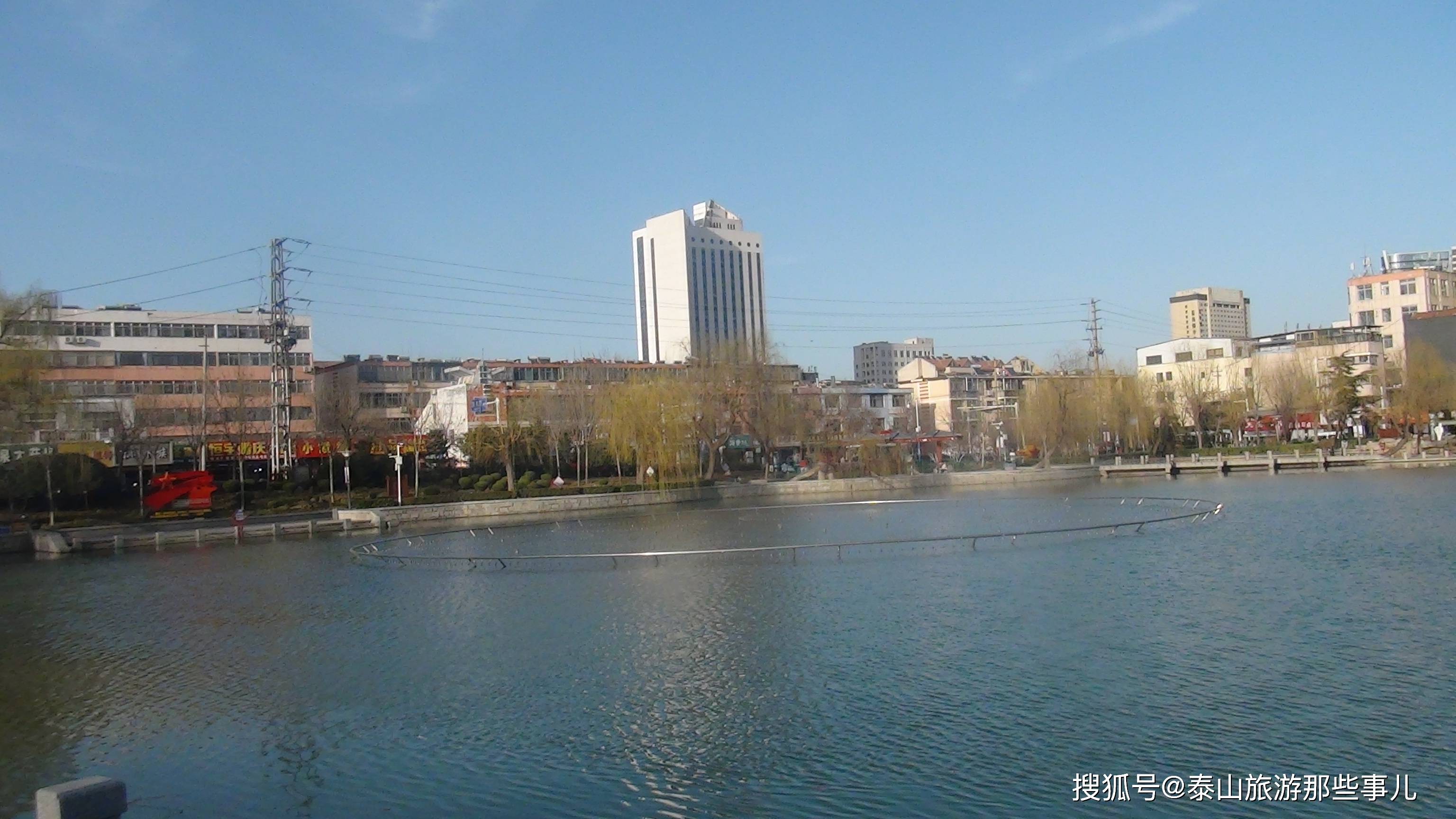 泰安:它是最繁忙的街道之一,以景点命名,有1个大酒店2个美食城