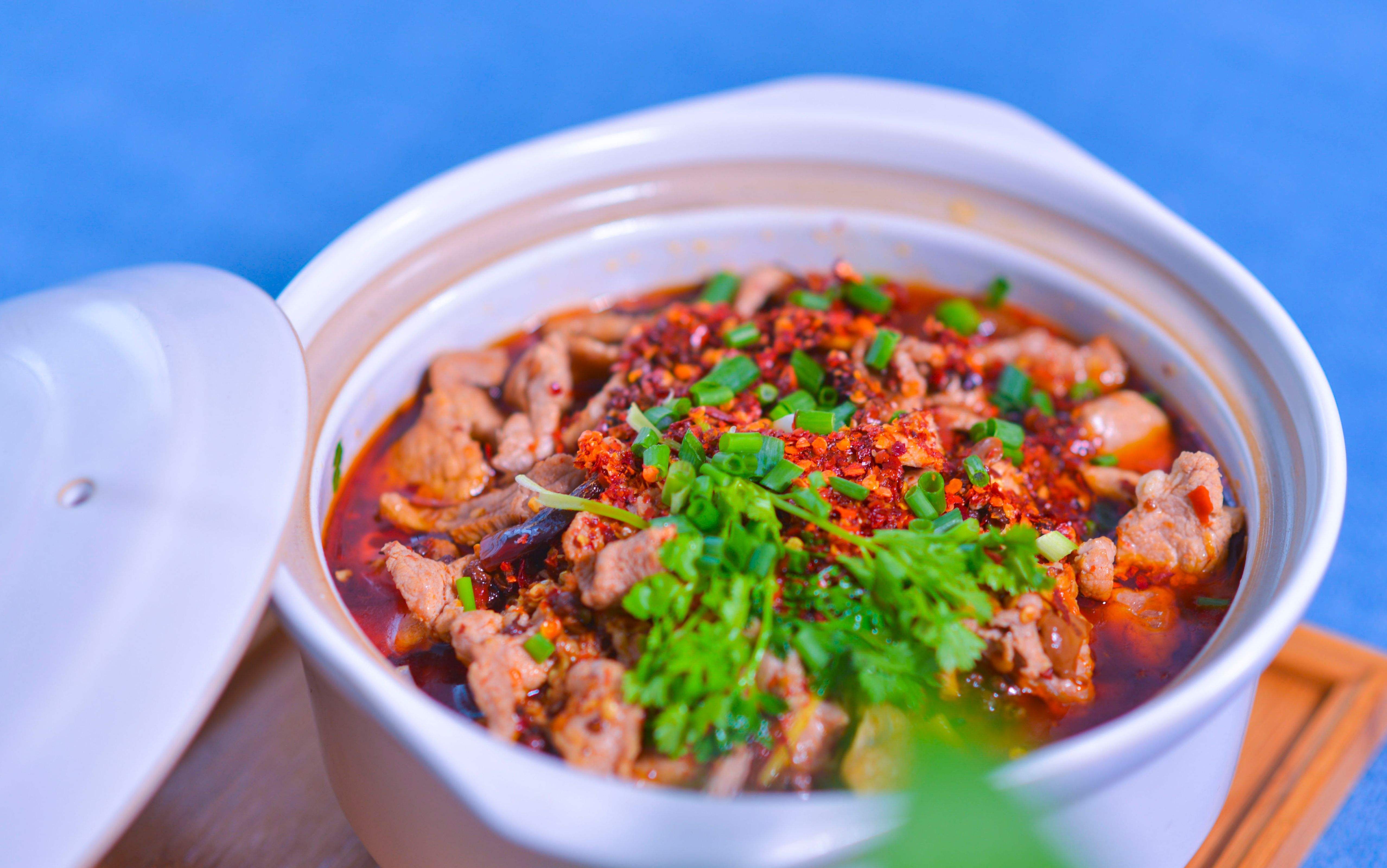 富硒农场为了大家一年四季能吃到新鲜,高品质的猪肉,从猪仔认养开始