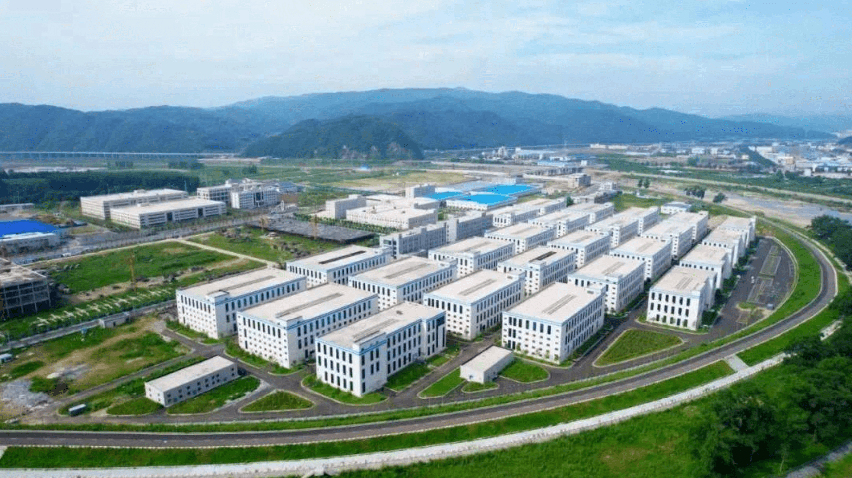 怡达快速39台电梯入驻通化商贸加工创业产业园_建设_保税物流中心