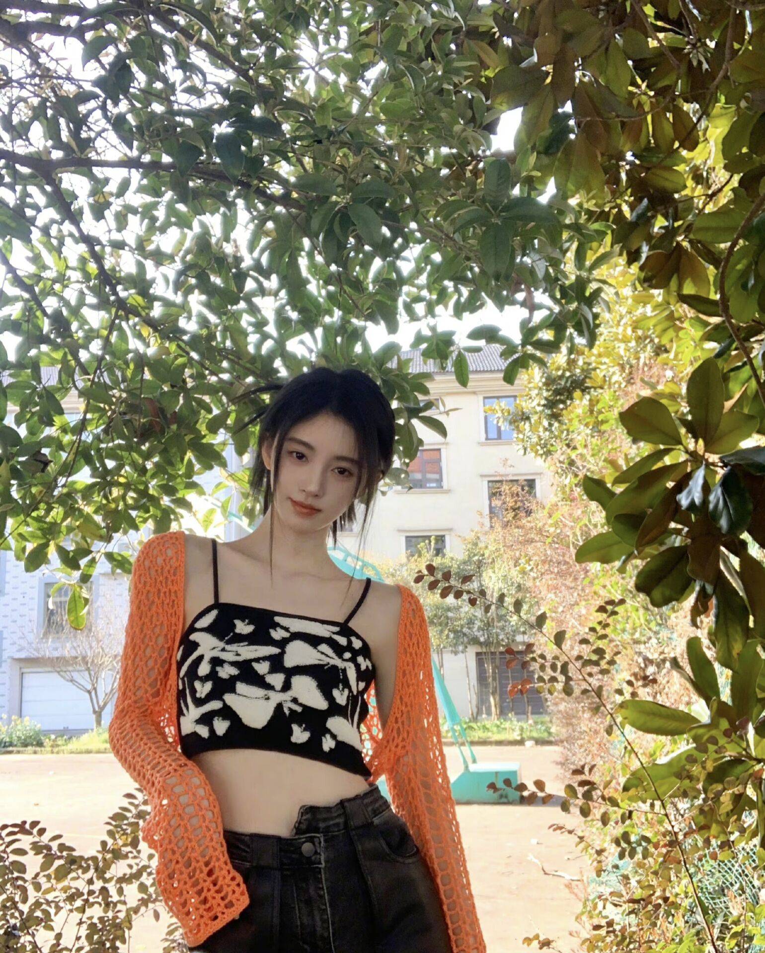 鞠婧祎写真合集：靓丽甜美的小女星