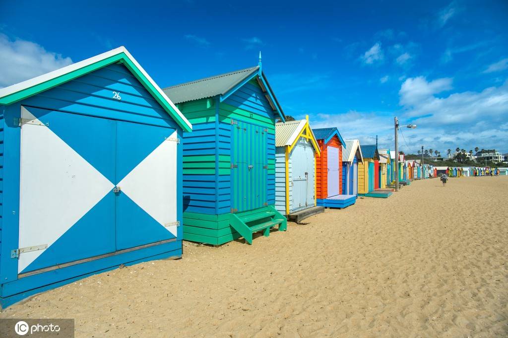 云赏布莱顿海滩彩虹小屋