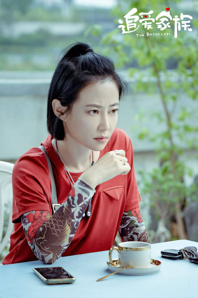 黄金档|《追爱家族》定档,江苏卫视黄金档、腾讯视频播出 ???,郭京飞贾乃亮主演