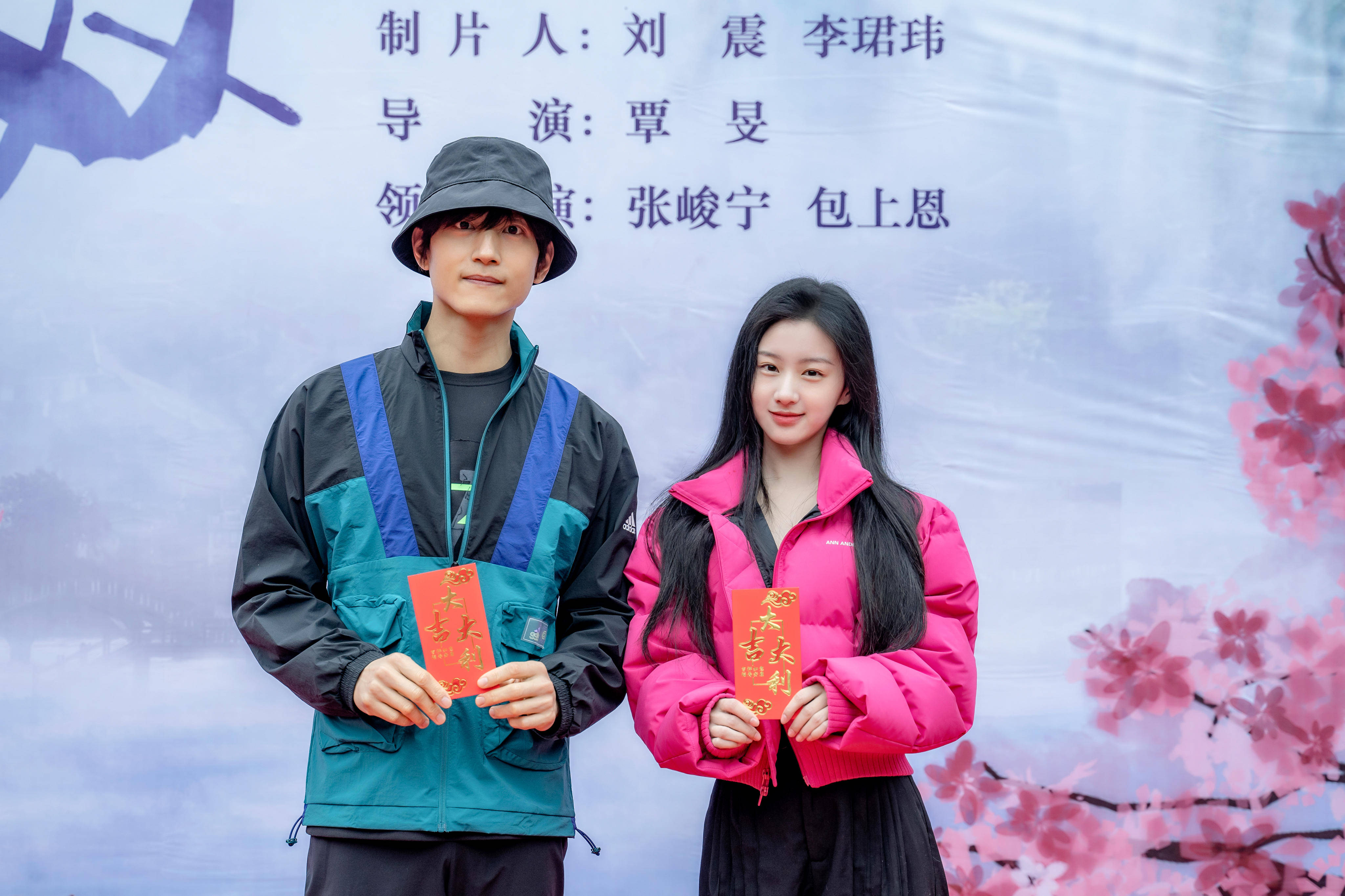 公子世无双》开机担纲女主角,变逃婚郡主"跨书"追爱_古装_张峻宁_覃昮