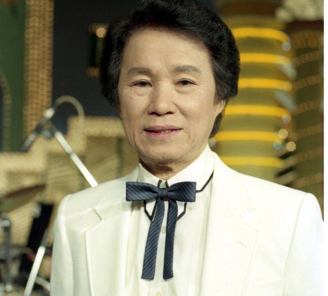 台湾歌手文夏因器官衰竭去世享年94岁