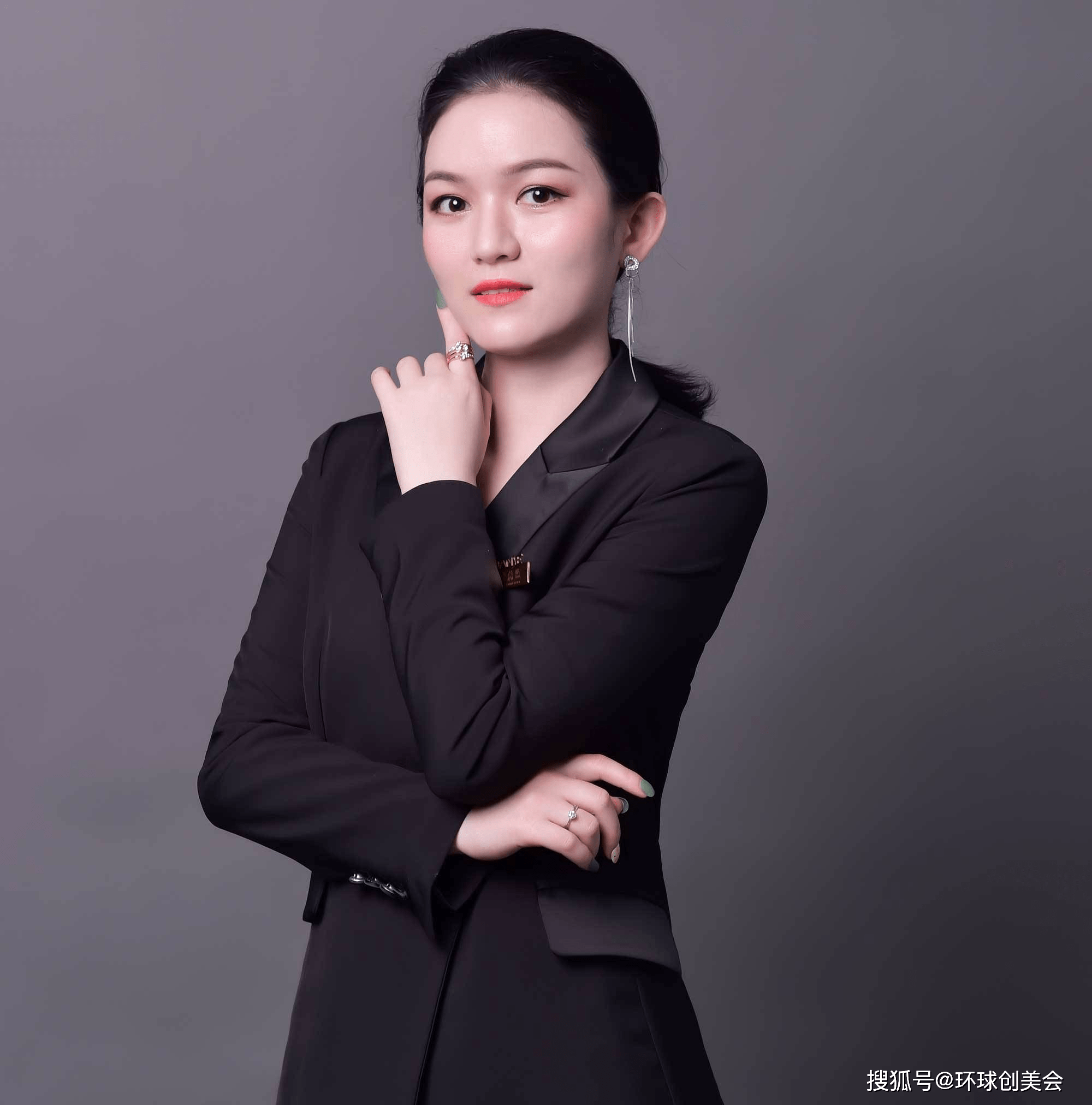 金牌女讲师形象图片图片