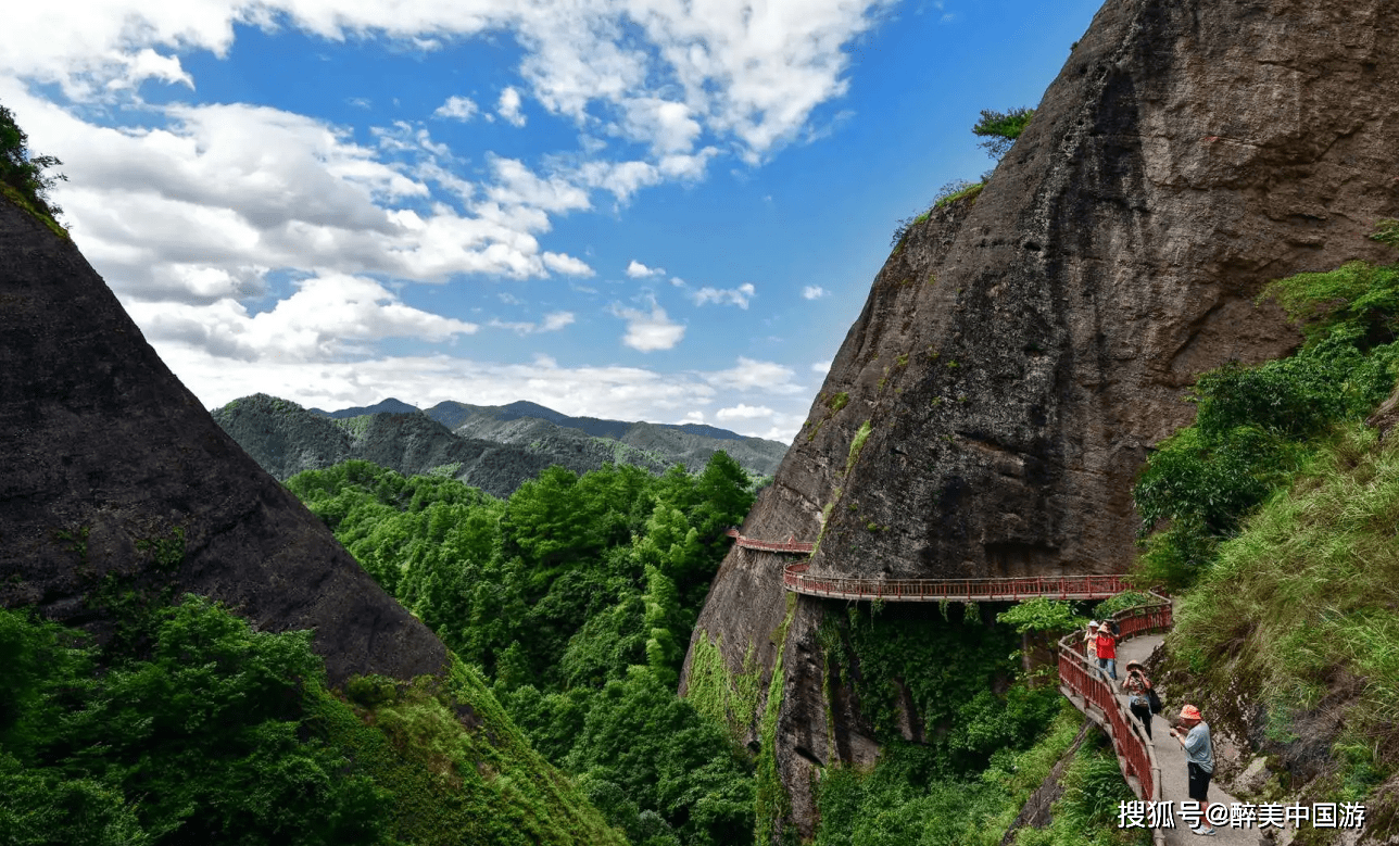 原创游览崀山风景区水秀洞奇丹霞峰林