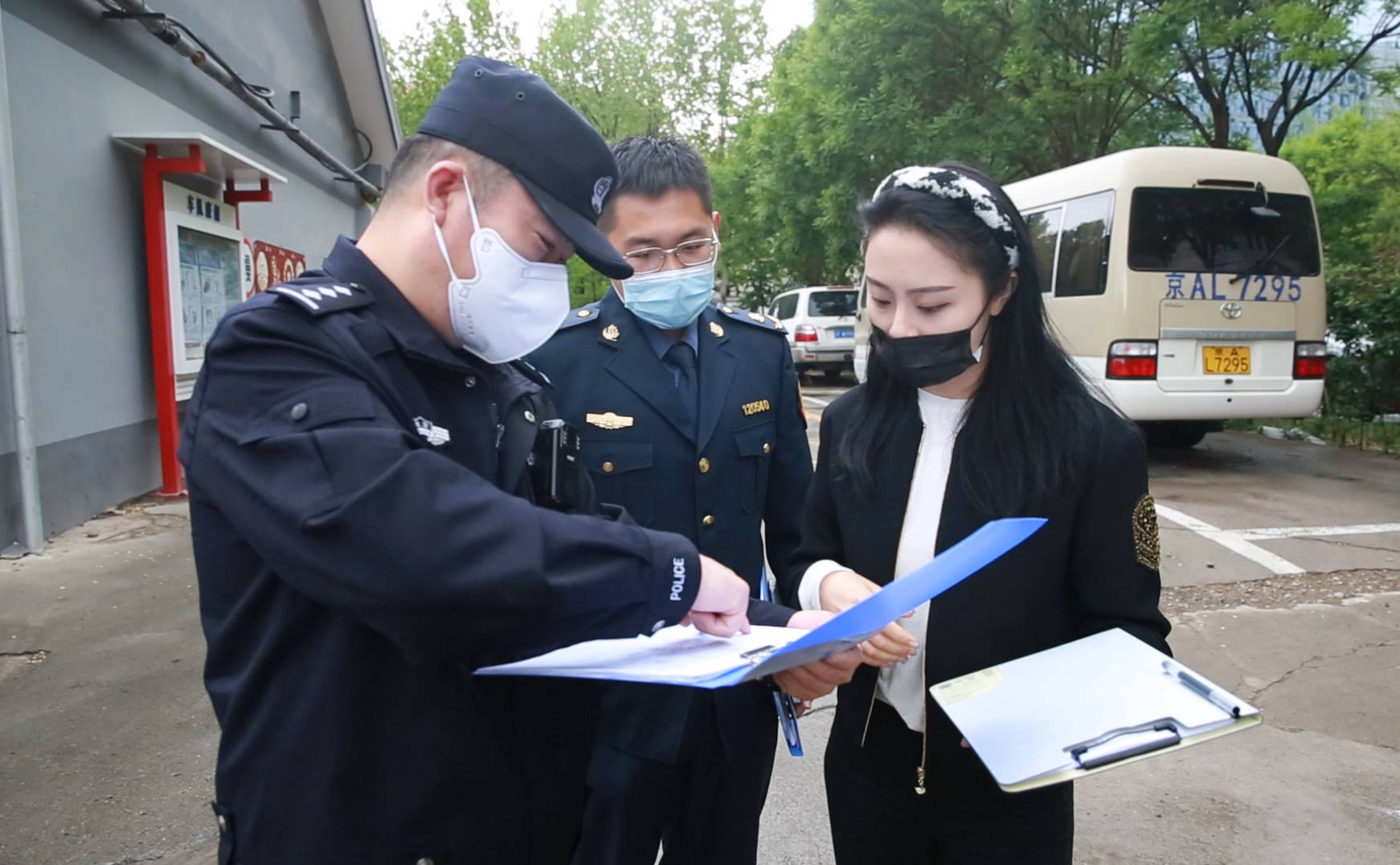 北京公交警方五一前對汽車租賃行業開展安全檢查