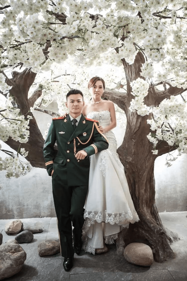 520看这些傻大憨退役兵哥哥们表白爱情