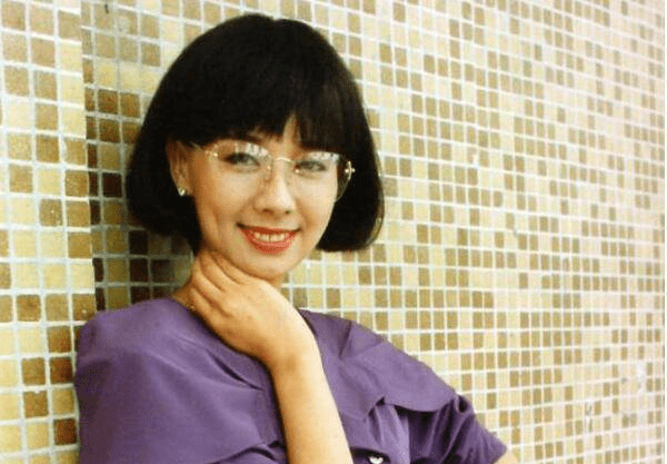 18岁那年她错过张国荣的追求,如今3婚嫁导演仍对哥哥念念不忘_毛舜筠