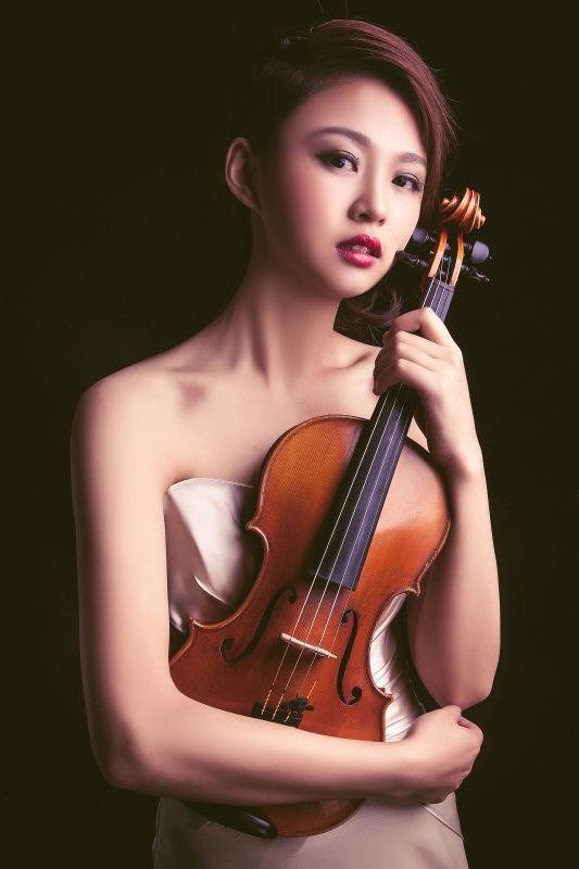 小提琴桃小仙年龄图片