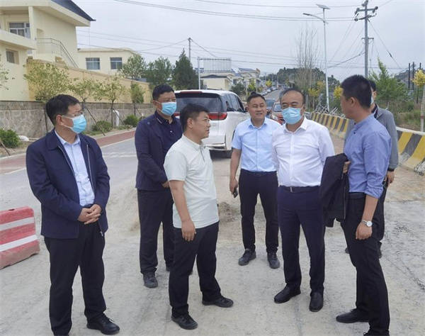 永和县委书记高永贤深入永和沿黄旅游公路调研指导工作