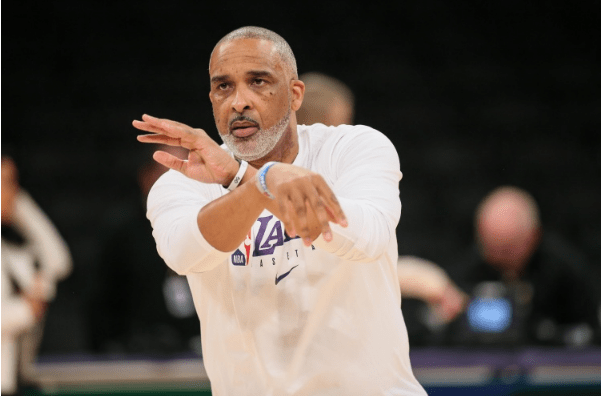 原创stein篮网有意邀请湖人助教菲尔汉迪在下赛季加盟